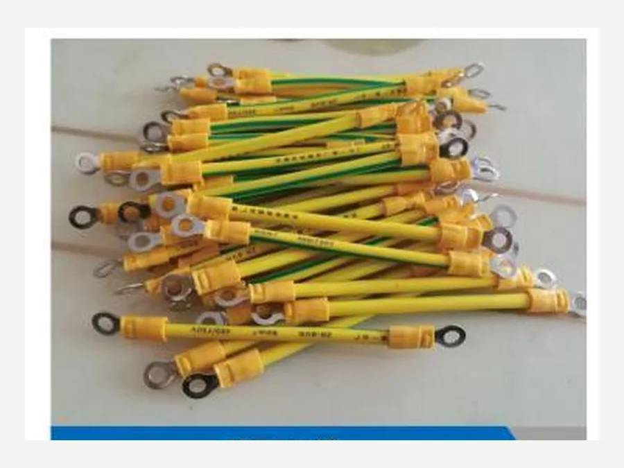 Green and yellow solar grounding conductors